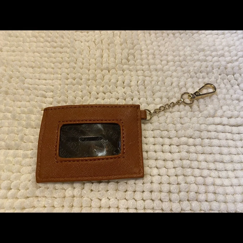 5/$25 Steve Madden Card Holder - Picture 2 of 3